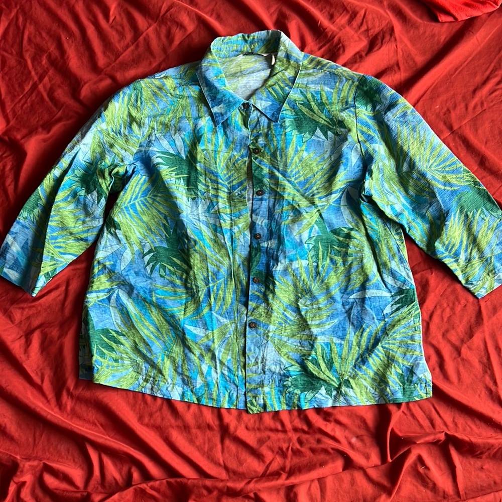 Palm leaf button up